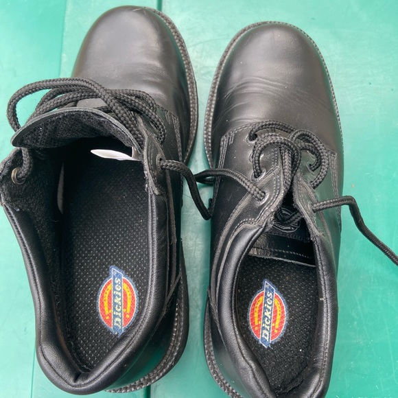 Dickies slip resistant women’s shoe - Picture 4 of 8